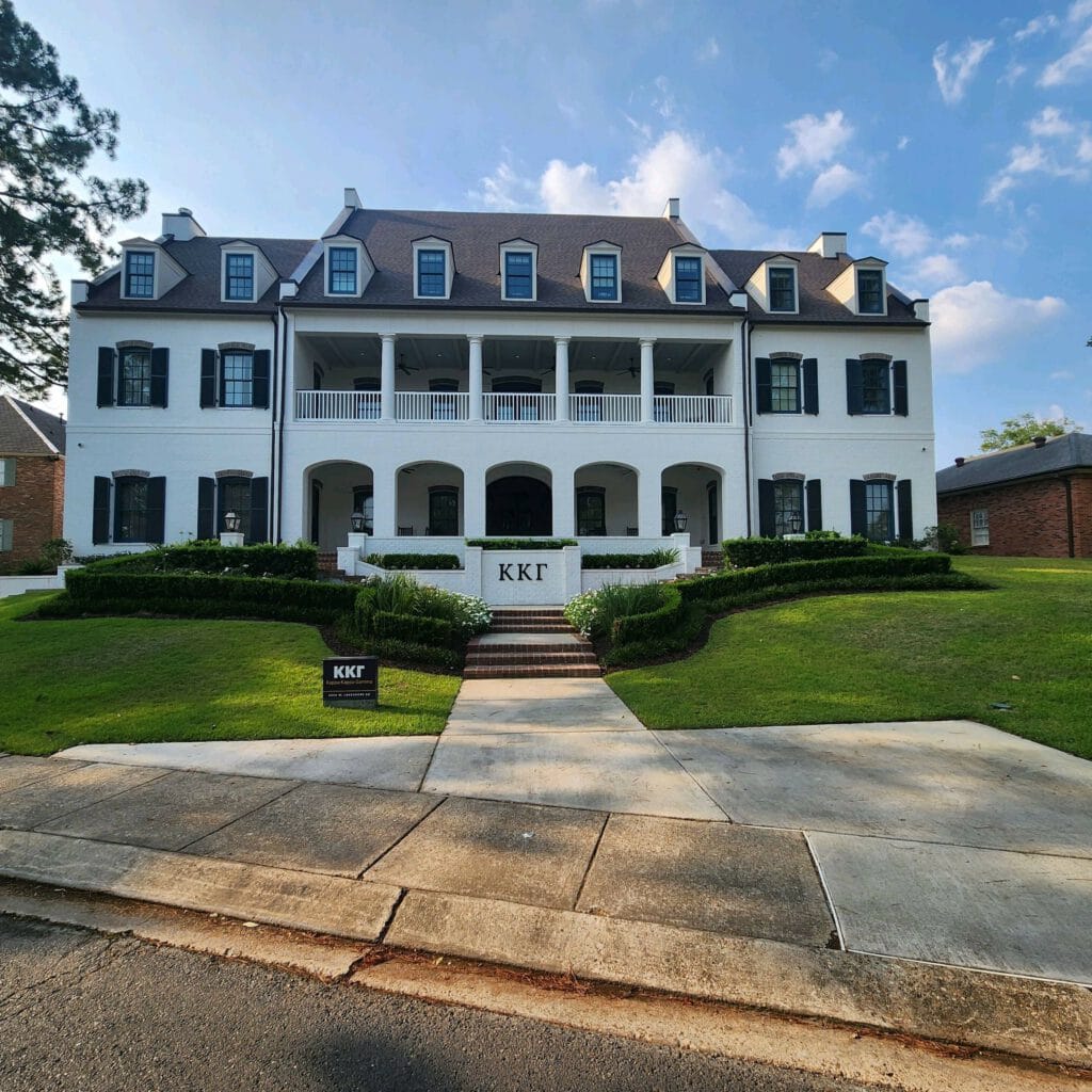 A gleaming white Kappa Kappa Gamma sorority house at Louisiana State University that benefitted from commercial cleaning services